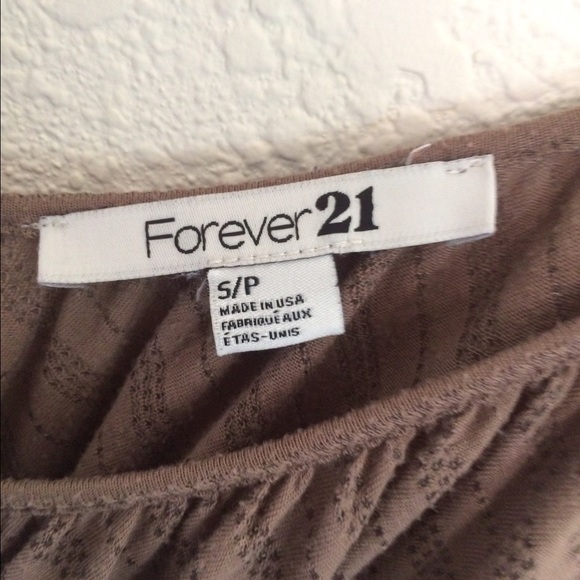 Brown top - Picture 2 of 2