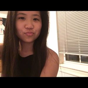 Meet your Posher, Claire