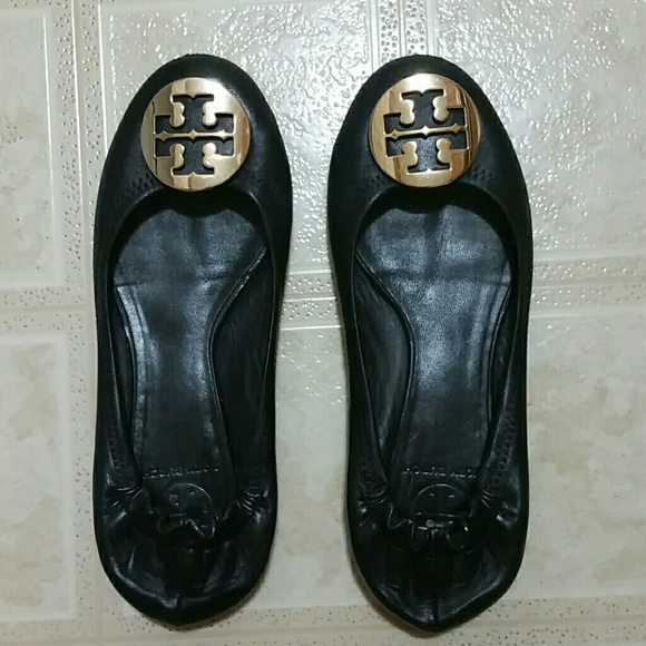 tory burch black flats