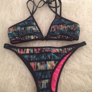 NWOT Multicolor Hurley bikini