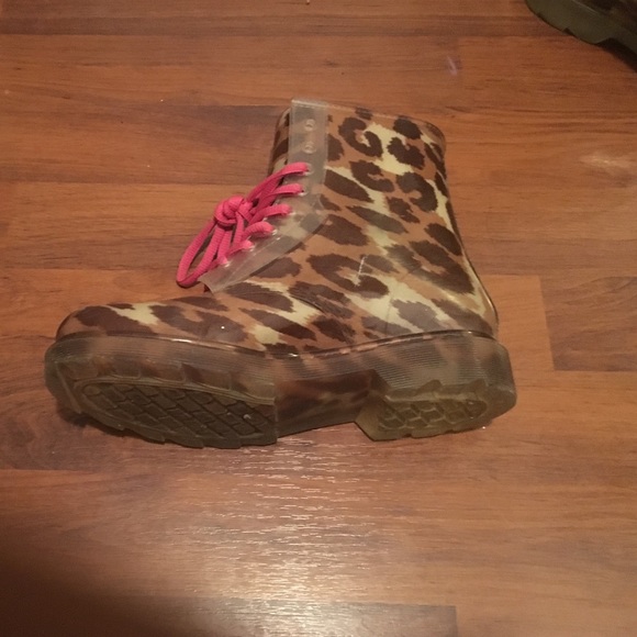 Brown camouflage rain boots - Picture 2 of 3