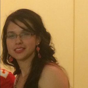 Meet your Posher, Isabel