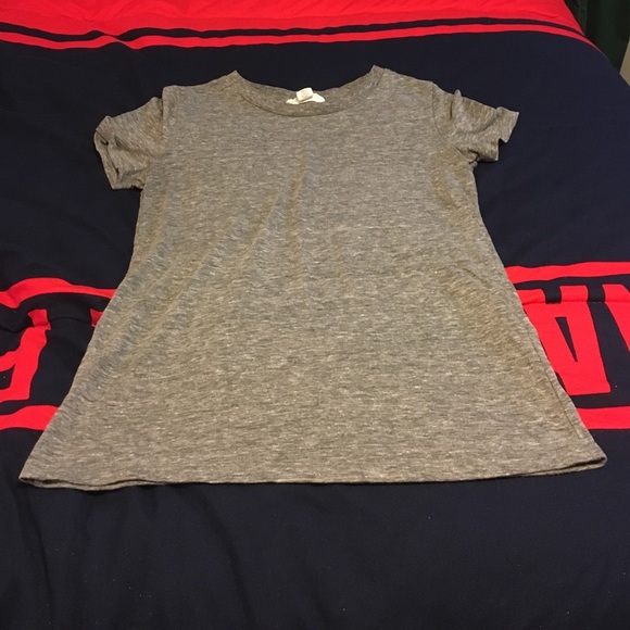 Forever 21 T-Shirt