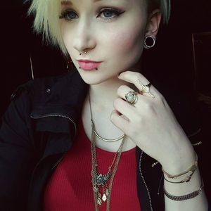 Meet your Posher, Sam