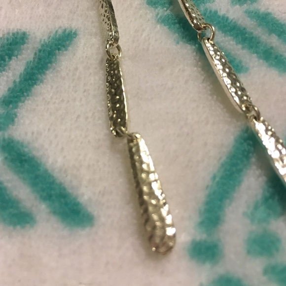 Silver earrings - Picture 2 of 2