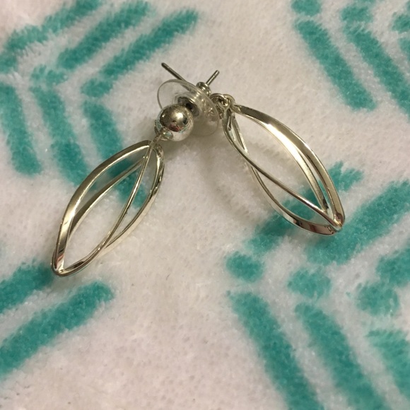 Silver dangly earrings