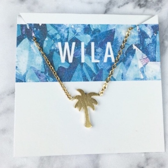 Gold Palm Tree Necklace 🌴 - Picture 2 of 4