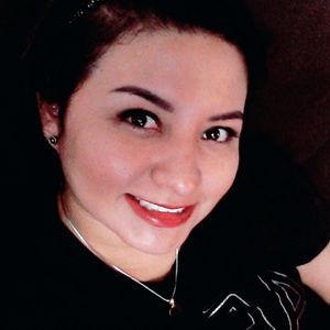 Meet your Posher, Sheyla