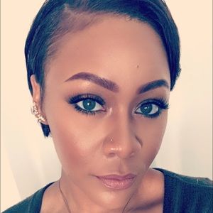 Meet your Posher, Sheena danielle