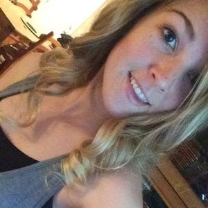 Meet your Posher, Gabbie