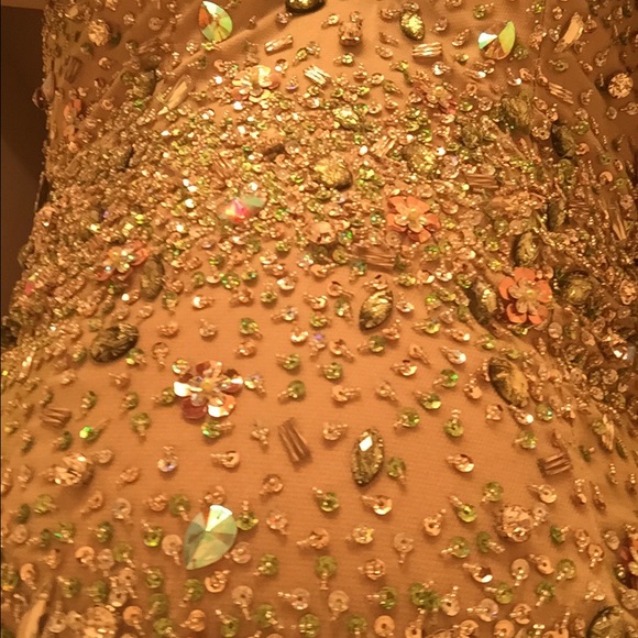 Dress - Picture 3 of 3