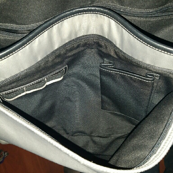 Gray Coach messenger bag. - Picture 4 of 4