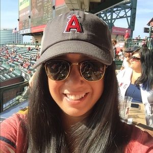 Meet your Posher, Marissa