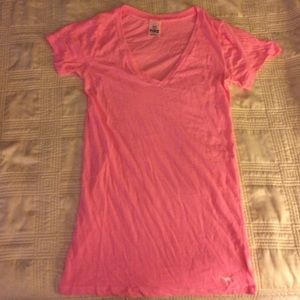 VS Pink V neck tee