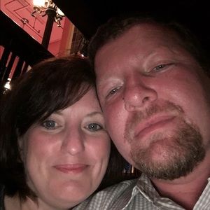 Meet your Posher, Lorrie