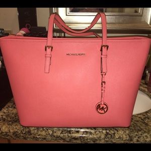 Michael Kors jet set travel