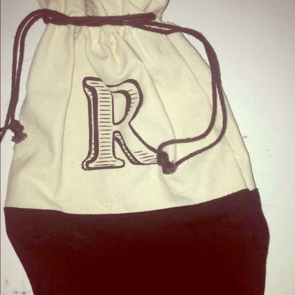 Initial bag - Picture 1 of 1