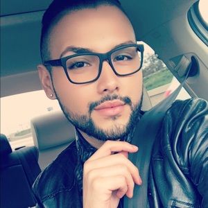 Meet your Posher, Daniel