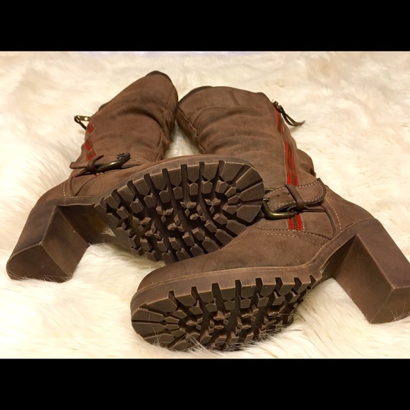 Adorable two tone boots - Picture 4 of 4