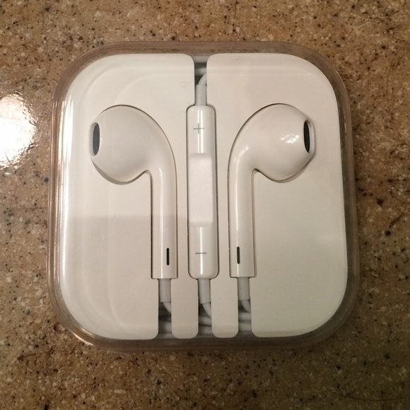 Apple Earpods w/ microphone