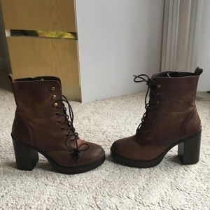 Steve Madden Booties Loring