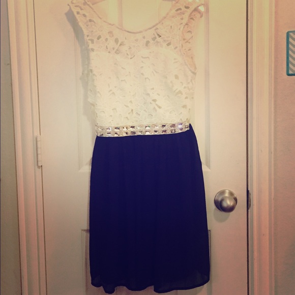 Depri Dresses & Skirts - Beautiful blue and white dress