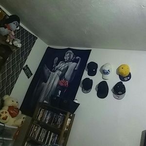 Meet your Posher, Crystal