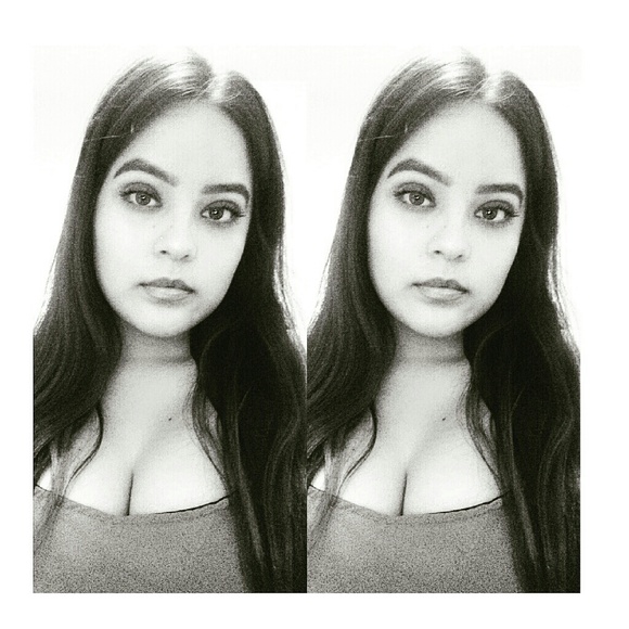 Meet your Posher, Daniella - Picture 1 of 1