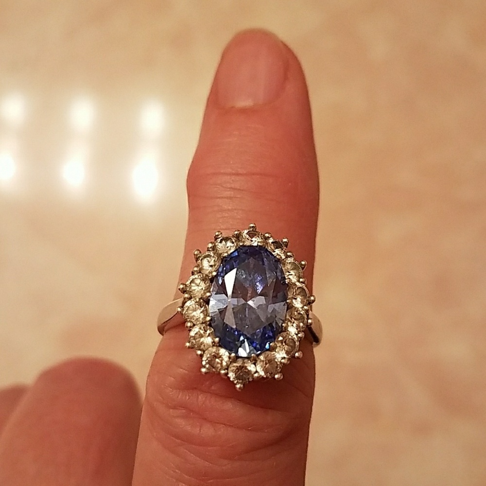 .925 Sterling Silver size 7 crystal ring