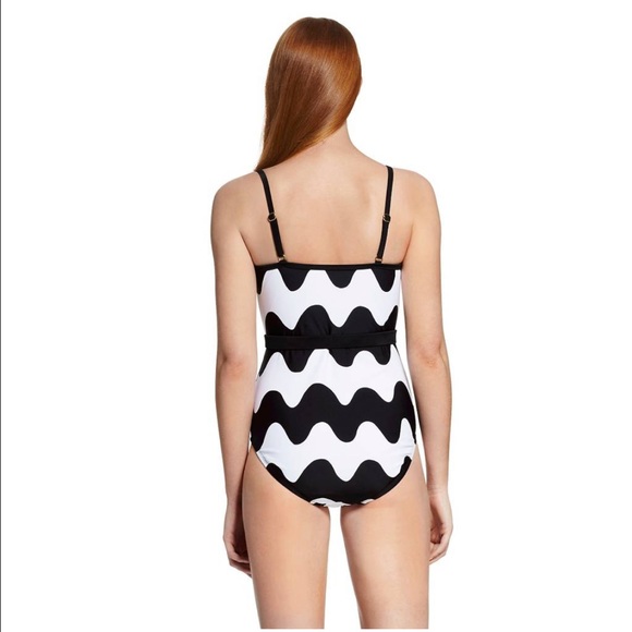 🎉HP🎉 NEW Marimekko belted swimsuit in Large - Picture 3 of 5