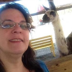 Meet your Posher, Catherine