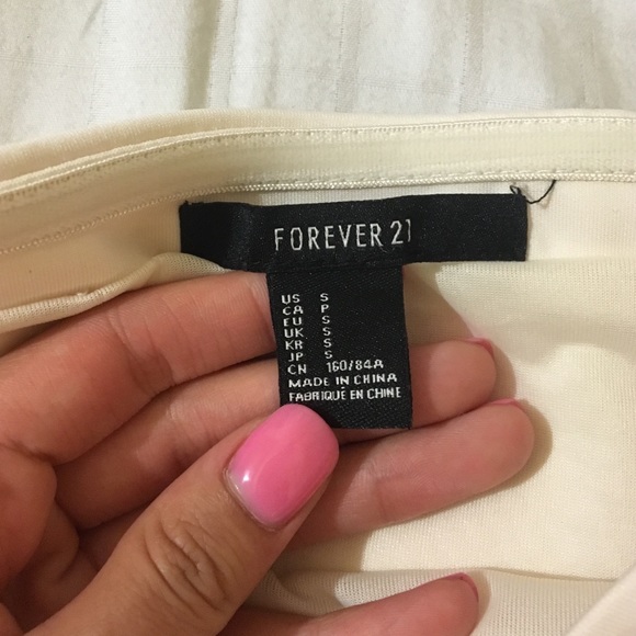 White peplum dress by Forever21. Size S - Picture 3 of 4