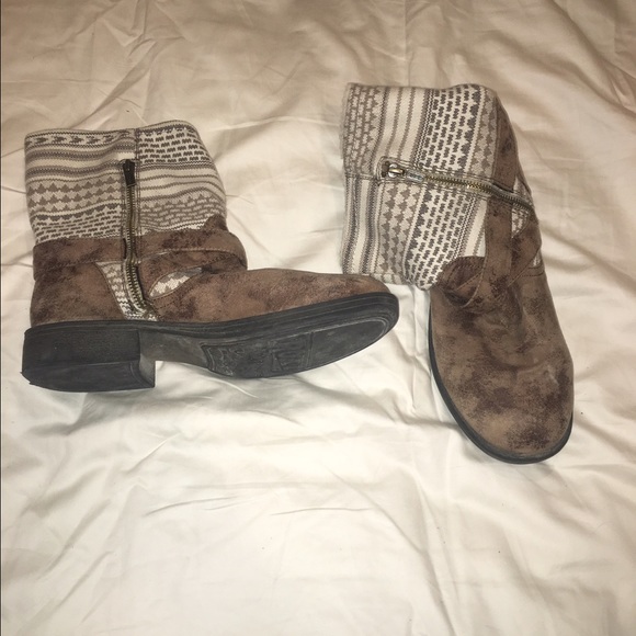 brown boots