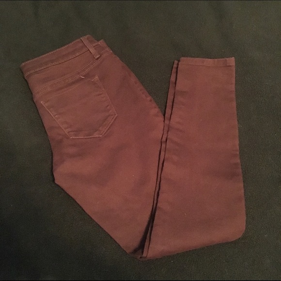 Maroon colored Jeggings