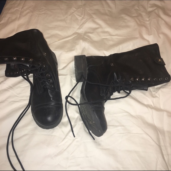 combat boots