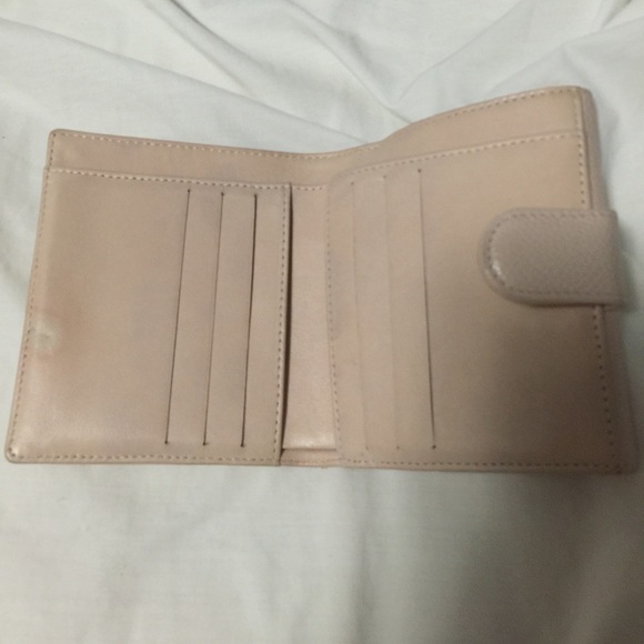 ✖️SOLD✖️chanel pink wallet - Picture 3 of 4