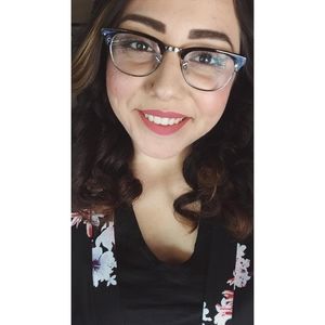 Meet your Posher, Celeste