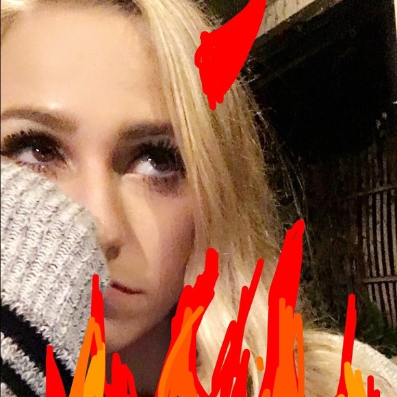 Meet your Posher, Madison