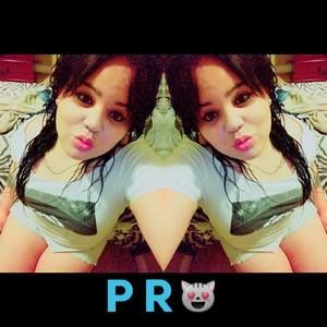 Meet your Posher, Yaya