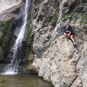 Meet your Posher, Julia