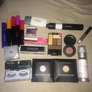 HUGE makeup lot/ bundle