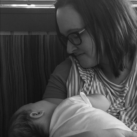 Meet your Posher, Jessica - Picture 4 of 4