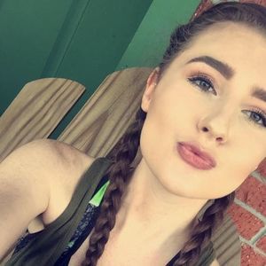 Meet your Posher, Ariel