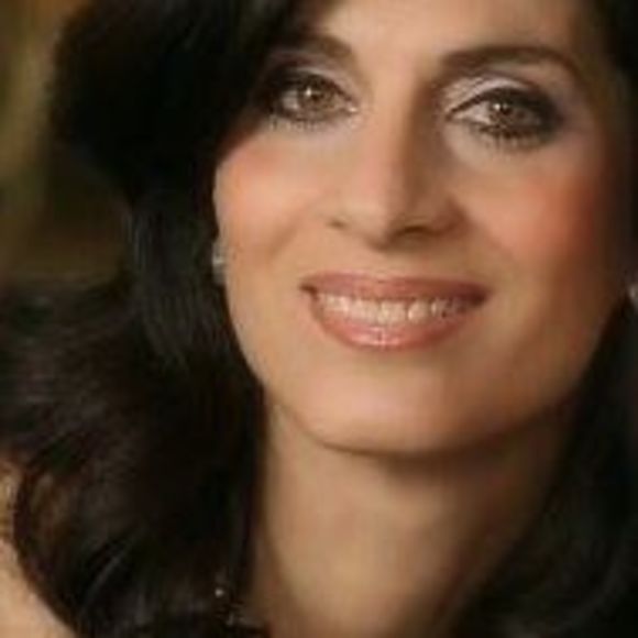 Meet your Posher, Pamela - Picture 1 of 1