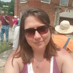 Meet your Posher, Linda