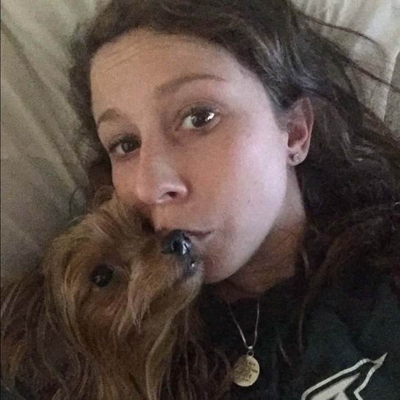 Meet your Posher, Melissa - Picture 1 of 1