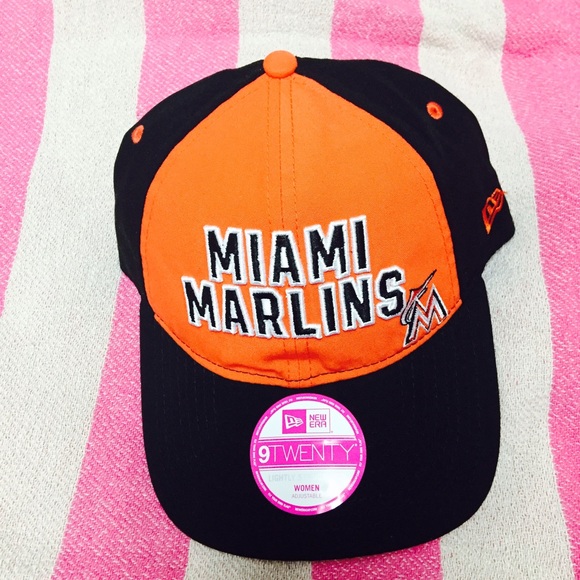 PINK MARLINS HAT 🎀