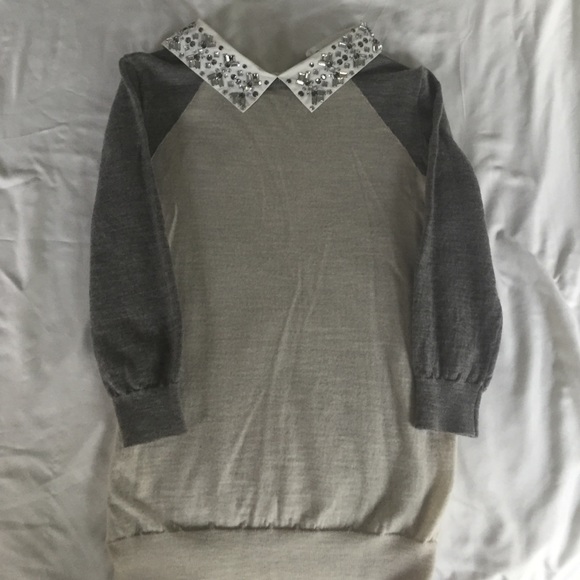 Light weight sweater