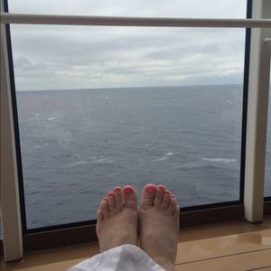 Meet your Posher, Holly