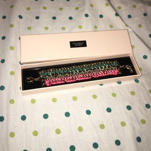 VS bracelet Brand New . 💯💯